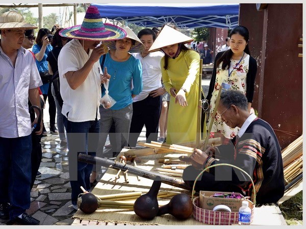 Ouverture de la Journee culturelle des ethnies du Vietnam hinh anh 1