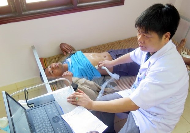 Consultations medicales gratuites pour des Cambodgiens hinh anh 1