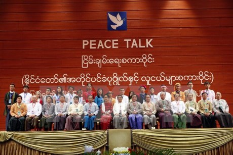 Le Myanmar organise un dialogue politique national hinh anh 1