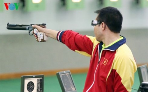 Championnat de tirs d’Asie du Sud-Est : record pour Hoang Xuan Vinh hinh anh 1