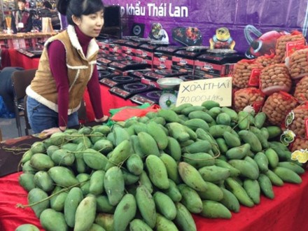 Les Vietnamiens aiment les fruits thailandais hinh anh 1