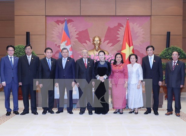 La presidente de l’AN Nguyen Thi Kim Ngan s'engage a renforcer la cooperation Vietnam-Cambodge hinh anh 1