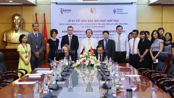 Le Vietnam coopere avec la fondation Hanns Seidel dans la protection de l’environnement hinh anh 1
