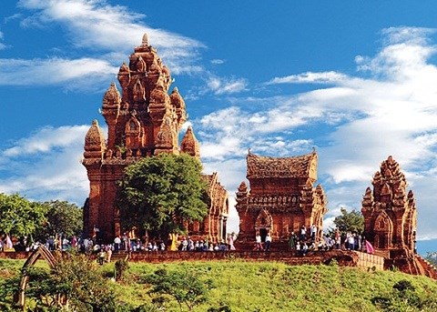 Une delegation de Famtrip explore le tourisme a Binh Thuan hinh anh 1