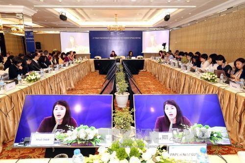 APEC : 2e reunion du Partenariat politique sur les femmes et l'economie a Thua Thien-Hue hinh anh 1