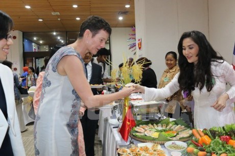 La foire gastronomique de l’ASEAN a Vientiane hinh anh 1