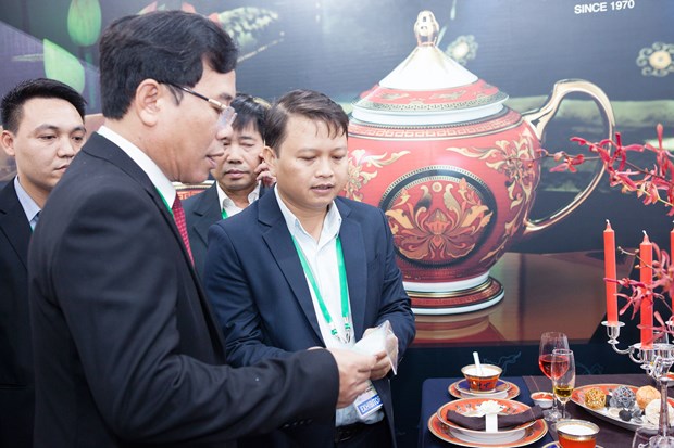 Des ceramiques de Minh Long exposees a la Semaine des dirigeants economiques de l’APEC hinh anh 3