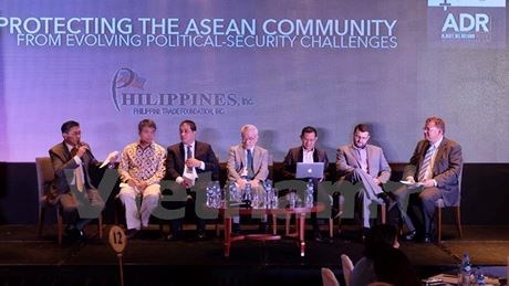Colloque sur le role de direction de l’ASEAN et le nouvel ordre mondial aux Philippines hinh anh 1