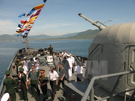 La Marine vietnamienne participe a la 1ere manœuvre multilaterale de l'ASEAN hinh anh 1