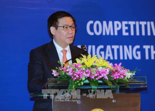 Colloque sur la competitivite et le developpement inclusif a Hanoi hinh anh 1