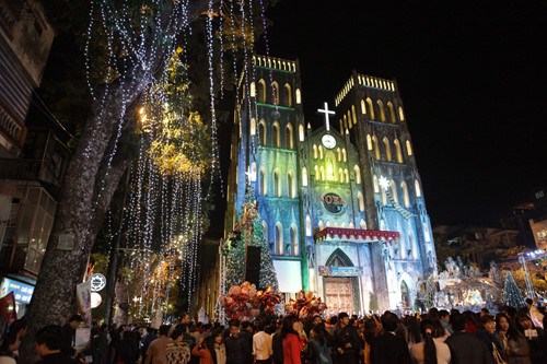 Les eglises de Hanoi a la saison de Noel hinh anh 2