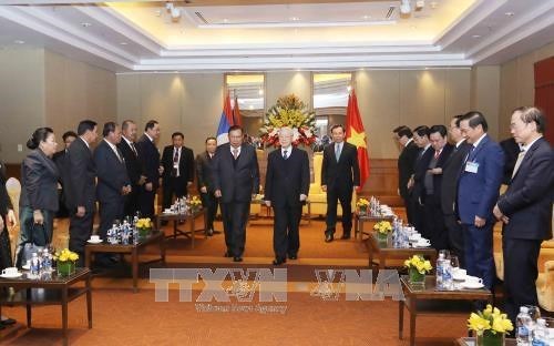 Le secretaire general du Parti et president du Laos termine sa visite officielle d’amitie au Vietnam hinh anh 1