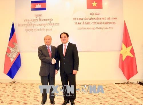 Le Vietnam et le Cambodge elargissent leur cooperation dans les affaires religieuses hinh anh 1