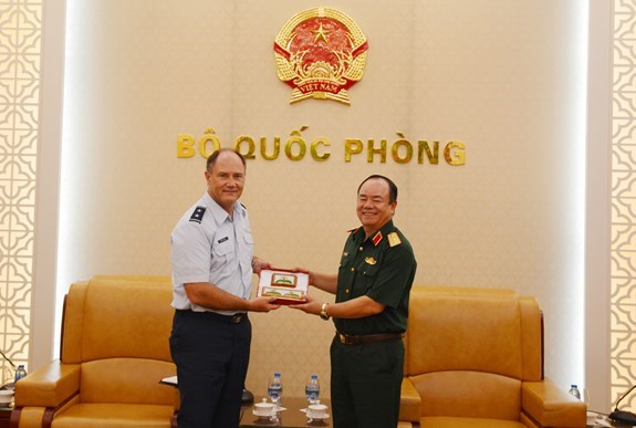 Vietnam et Etats-Unis renforcent la cooperation dans la recherche et le sauvetage hinh anh 1