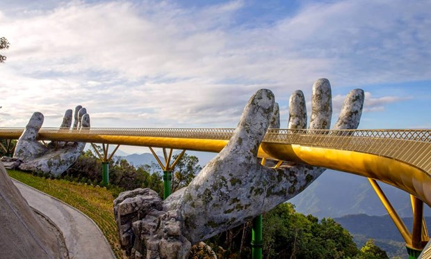 The Guardian fait l'eloge du Golden Bridge de Ba Na Hills hinh anh 1
