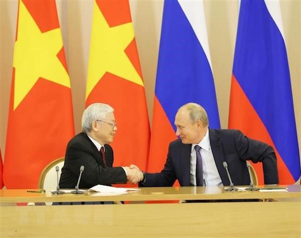 Vietnam et Russie signent de nombreux documents de cooperation hinh anh 1