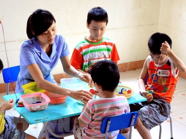 Un atelier soutient les besoins educatifs des enfants autistes hinh anh 1