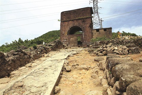 Des vestiges archeologiques a Hai Van Quan hinh anh 1