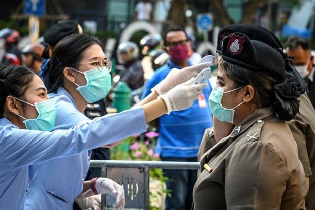 La Thailande mobilisera plus de 45.000 employes gouvernementaux contre le COVID-19 hinh anh 1