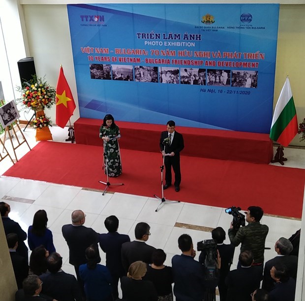 Amitie Vietnam-Bulgarie a travers les cliches des deux agences de presse hinh anh 3