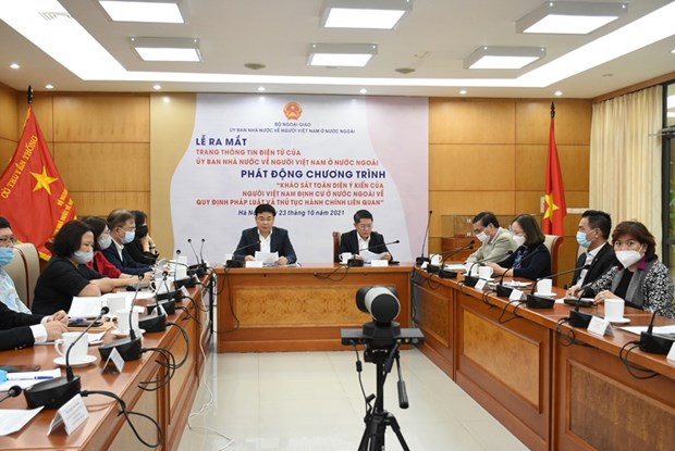 Le site web du Comite d’Etat charge des Vietnamiens a l’etranger voit le jour hinh anh 1