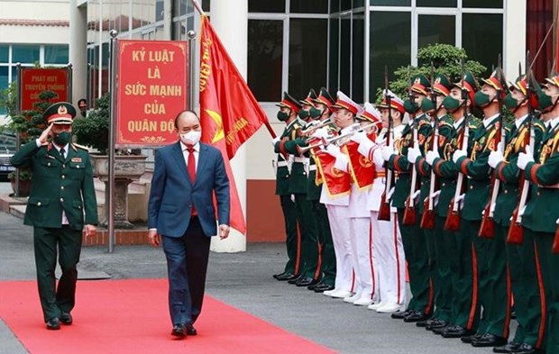 Le president Nguyen Xuan Phuc visite le Centre tropical Vietnam-Russie hinh anh 1