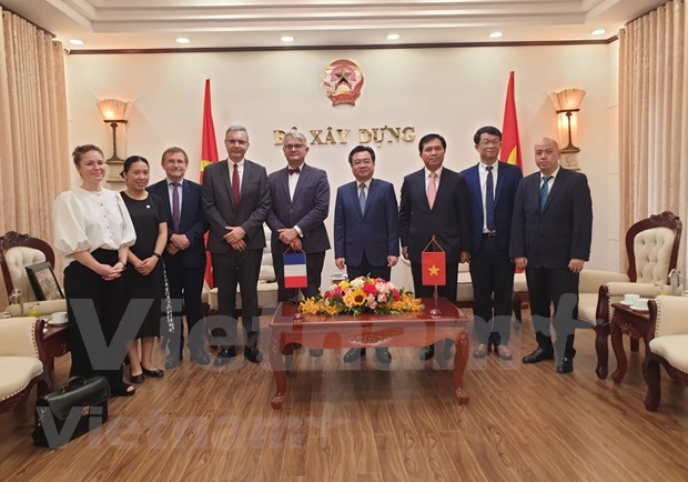 Le ministere de la Construction et l'AFD s’associent pour soutenir la resilience du Vietnam hinh anh 2