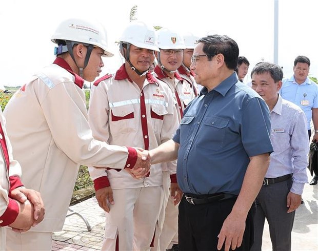 Le Premier ministre visite des projets d'infrastructures cles a Bac Lieu hinh anh 1