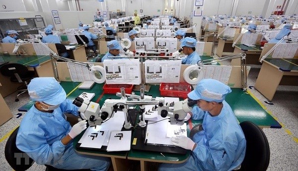 Les entreprises electroniques continuent de transferer leurs investissements au Vietnam hinh anh 1