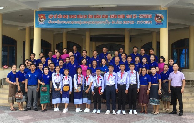 Rencontre d’amitie entre les jeunes Quang Binh - Kham Muon hinh anh 1