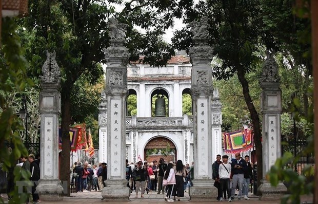 Hanoi vise pres de 32 millions de touristes en 2020 hinh anh 1