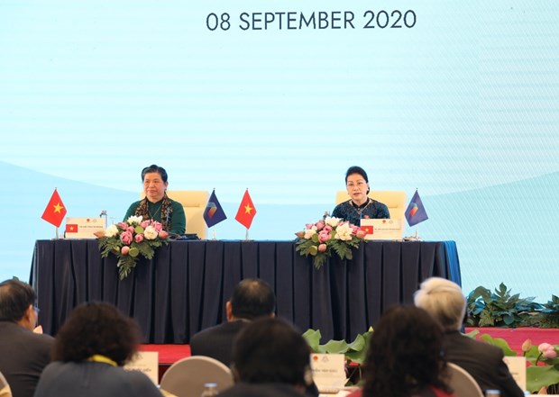 Laos et Brunei saluent le role de presidence de l'ASEAN et de l'AIPA-41 du Vietnam hinh anh 1