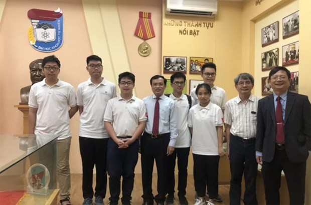 Maths : le Vietnam remporte six medailles aux Olympiades internationales de mathematiques 2020 hinh anh 1