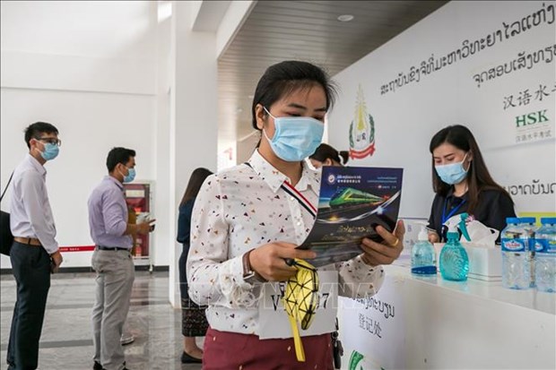 COVID-19: le Laos continue d'assouplir les mesures preventives hinh anh 1