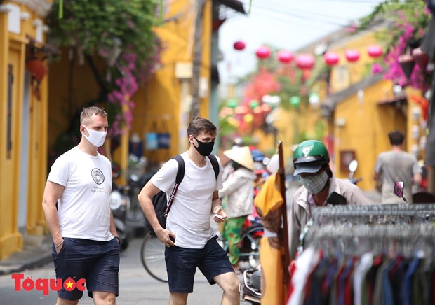 HSBC: le tourisme vietnamien commence a se «decongeler» hinh anh 1