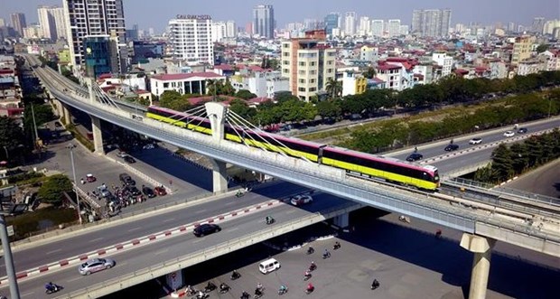 Mise a l'essai des rames de la ligne de metro Nhon - gare de Hanoi pour la section surelevee hinh anh 1