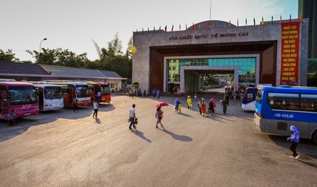Quang Ninh : reouverture de la porte frontaliere de Mong Cai hinh anh 1