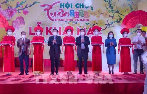 Hanoi : Ouverture du marche aux fleurs de Hang Luoc hinh anh 3