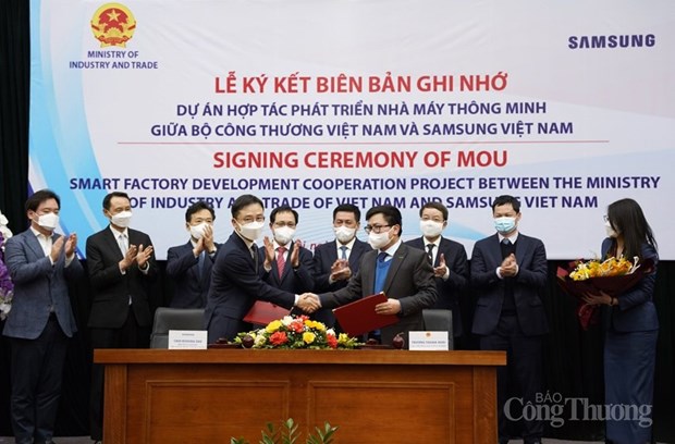 Samsung Vietnam soutient le developpement de l'usine intelligente au Vietnam hinh anh 2