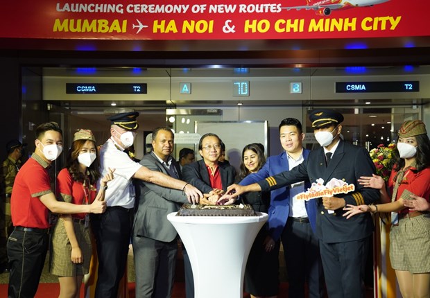 Vietjet lance des vols directs entre Hanoi/Ho Chi Minh-Ville et Mumbai hinh anh 2