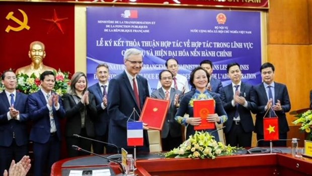 Cooperation Vietnam - France dans la fonction publique et la modernisation administrative hinh anh 1