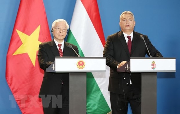 Approfondir le partenariat integral entre le Vietnam et la Hongrie hinh anh 2
