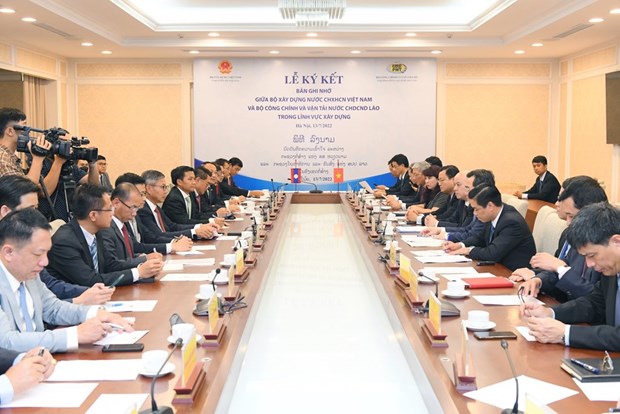 Vietnam et Laos renforcent la cooperation dans la construction hinh anh 2