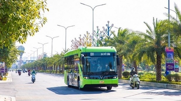 Hanoi developpe les transports publics pour resoudre les embouteillages hinh anh 1