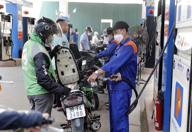 Le prix de l'essence en hausse a partir le 21 octobre hinh anh 1