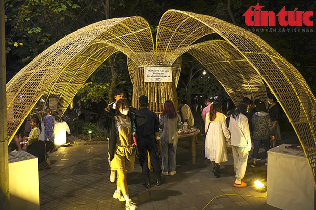 Ouverture des activites au Festival de design creatif de Hanoi 2022 hinh anh 1