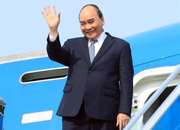 Le president Nguyen Xuan Phuc s'envole pour l'Indonesie pour une visite d’Etat hinh anh 1