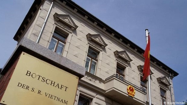 L’Allemagne enquete sur un reseau faisant entrer clandestinement des Vietnamiens hinh anh 1