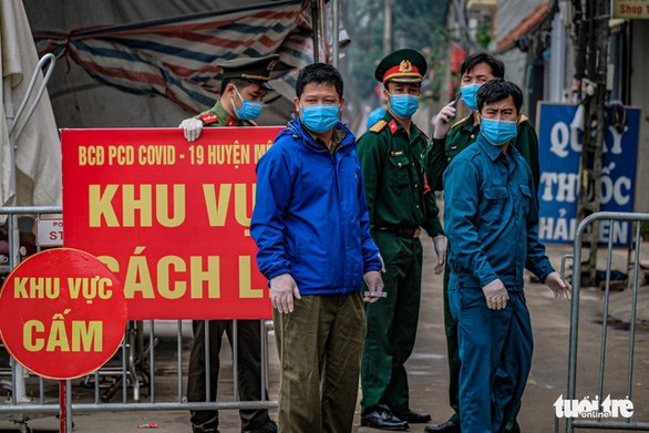 COVID-19 : alerte pour les personnes ayant frequente le marche aux fleurs de Me Linh a Hanoi hinh anh 1