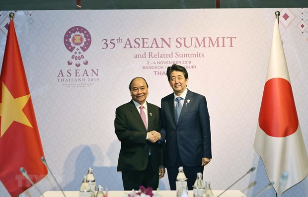 Le PM japonais Shinzo Abe et sa volonte d’approfondir les relations avec le Vietnam hinh anh 1